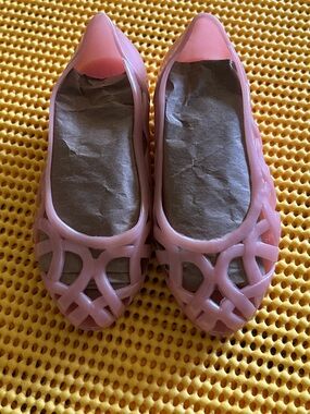 LEISURE-ETTES | Vintage Pink Jelly Shoes 80s